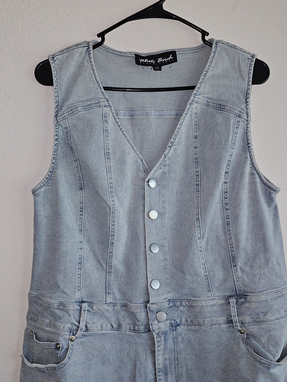 NWOT White Birch Light Blue Sleeveless Denim Overalls Jumpsuit - Picture 2 of 8